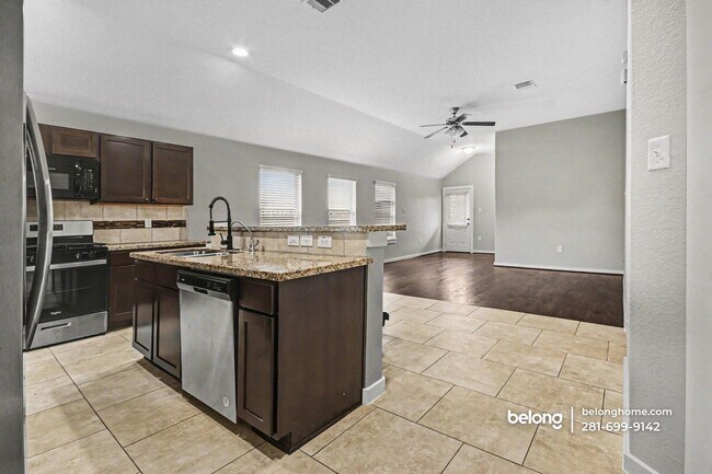 Foto del edificio - 6911 Rosemont Ct