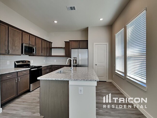 Building Photo - 9835 Willow Creek Commerce Dr 108 Tomball TX
