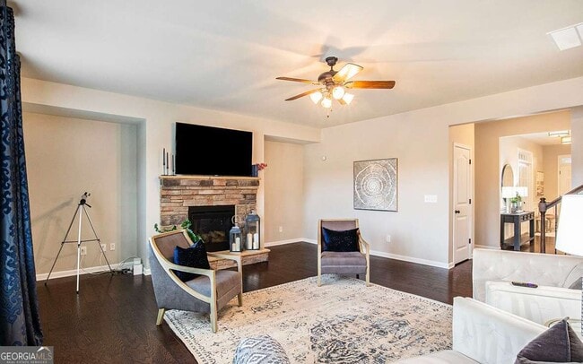 Foto del edificio - 3217 Bowlin Dr