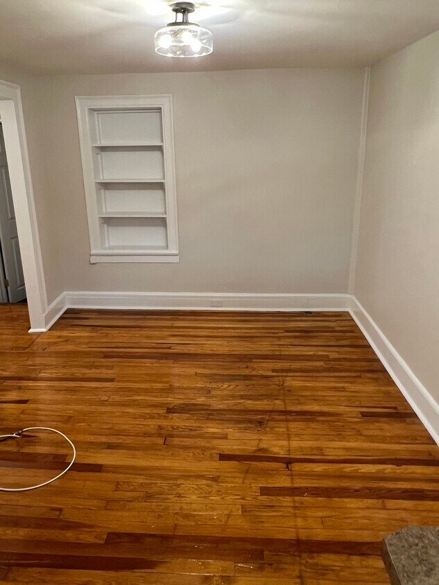 11 Main Street Ext Unit C, Tariffville, CT 06081 Apartments in