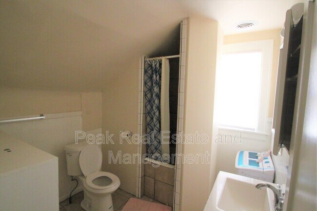 Foto del edificio - 542 Liberty St SW