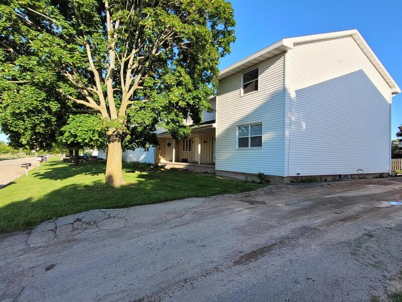 1105 Geneva Rd, Menasha, WI 54952 Condo for Rent in Menasha, WI