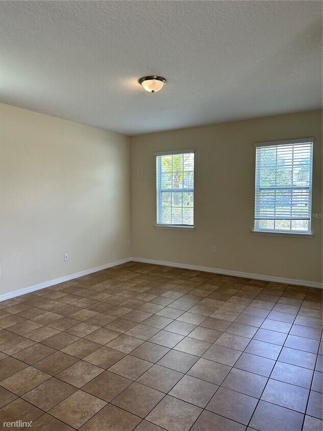 Foto del edificio - 3 br, 2.5 bath House - 15740 Avenue of the...