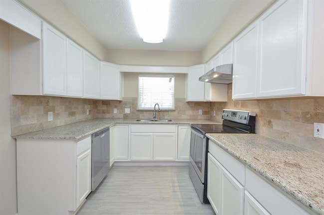 Building Photo - 12122 Meadow Valley Ln