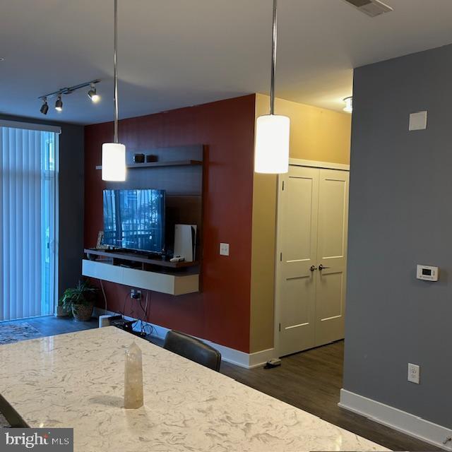 Primary Photo - 145 Riverhaven Dr