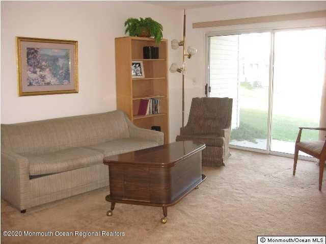 Foto del edificio - 425 Bayberry Ct