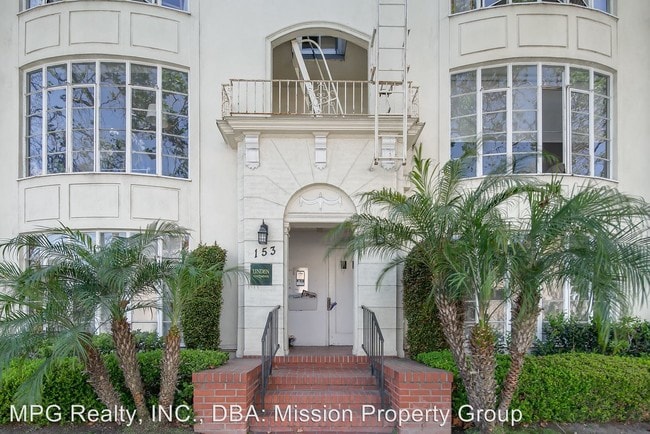 Building Photo - 153 S Linden Dr