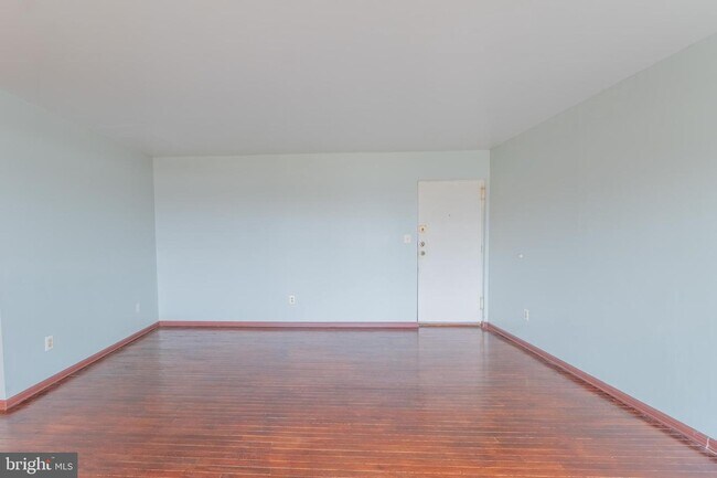 Building Photo - 5538 Karen Elaine Dr