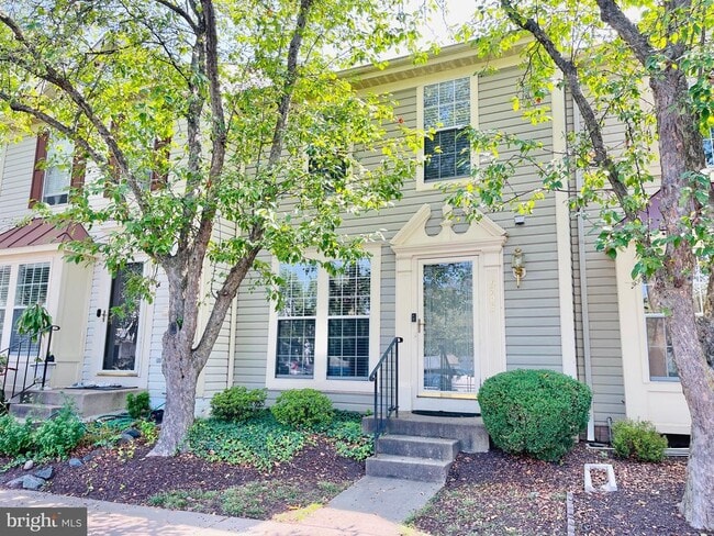 Building Photo - 9703 Sassafras Ct