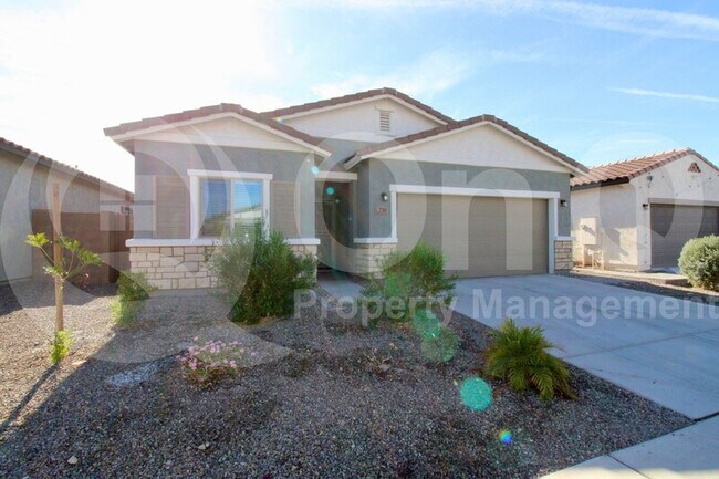 Building Photo - 2765 E Behrend Dr