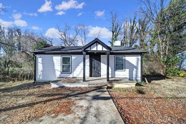 Lovely Home in Charlotte! - Lovely Home in Charlotte!