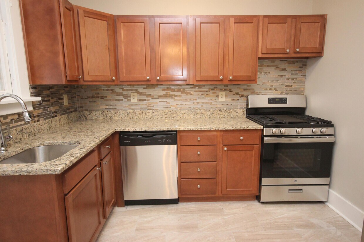 6608 Dalzell Pl Unit 66081, Pittsburgh, PA 15217 Apartment for Rent