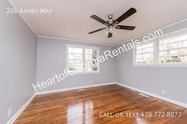 Foto del edificio - 204 Ashby Way