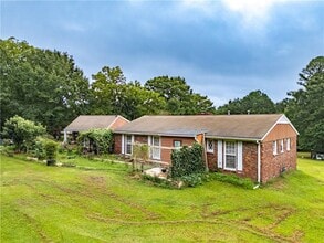 Building Photo - 6250 Feldwood Rd