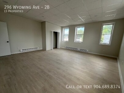 Foto del edificio - 296 Wyoming Ave