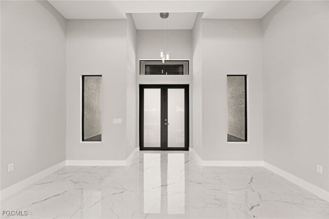 Building Photo - 2829 SW 25th Pl