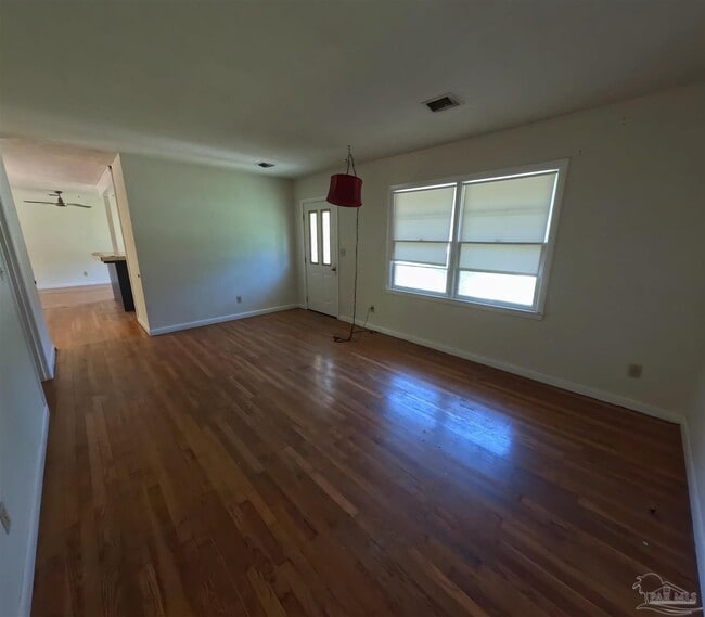 Building Photo - 3814 Gerhardt Dr