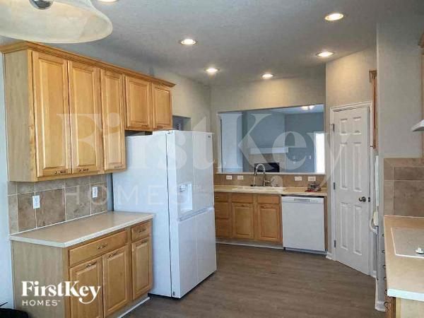 Foto del edificio - 22640 E River Chase Way