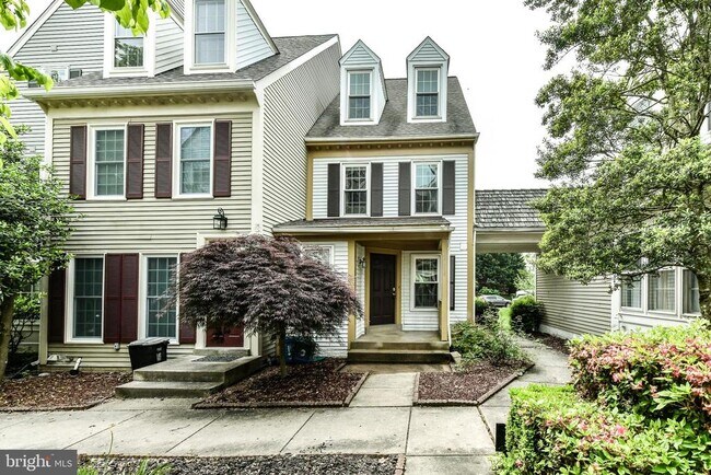 Foto del edificio - 12856 Mill Brook Ct