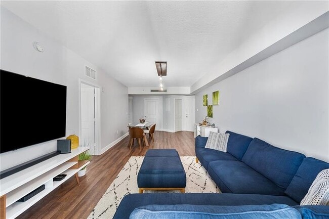 Foto del edificio - 170 SE 14th St