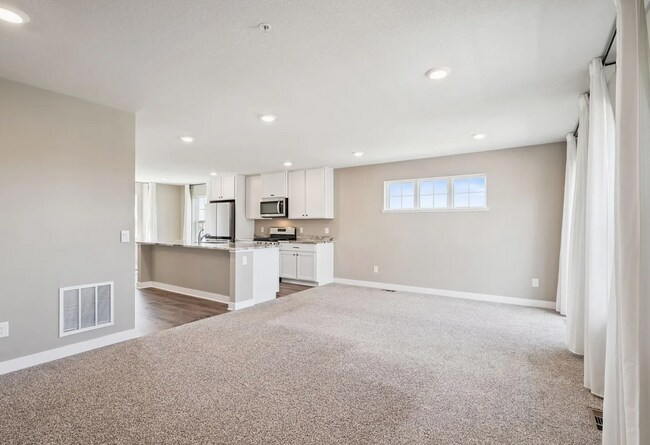 Building Photo - 6636 Hinterland Trl S