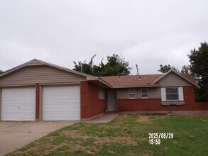 Building Photo - 2335 NW 41st St