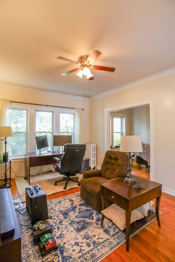 Photo - 613 W Arlington Pl (Chicago, IL)
