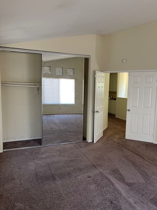 Foto del edificio - Beautiful home in Moreno Valley  coming up