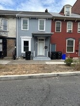 Building Photo - 1248 Derry St