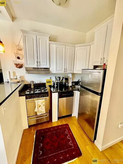 Building Photo - 348 North St