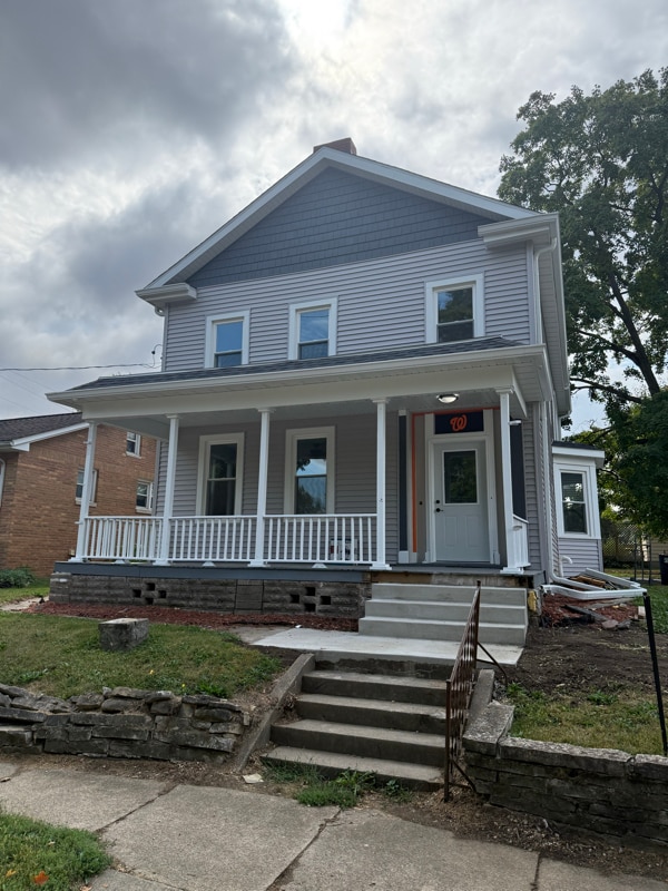 Building Photo - 104 E Jefferson St