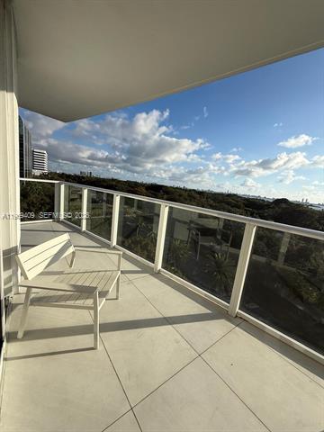 Foto del edificio - 4250 Biscayne Blvd