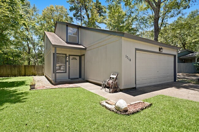 Foto del edificio - 1714 N Red Cedar Cir