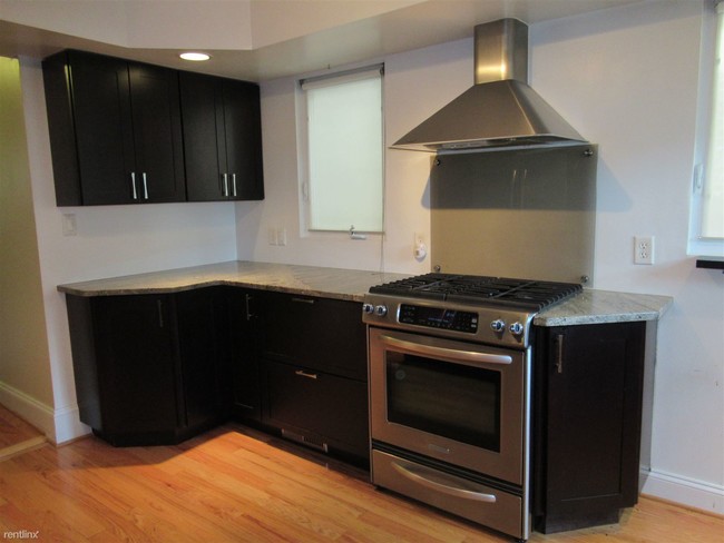 Foto del edificio - 3 br, 2 bath House - 119 W Hamburg St