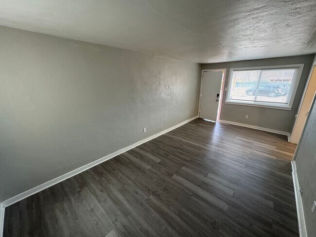 Foto del edificio - 2619 E Willamette Ave