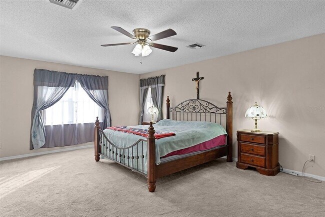 Building Photo - 602 fourth avenue