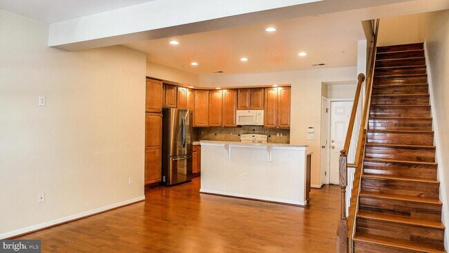 Building Photo - 2304 Forest Ridge Terrace