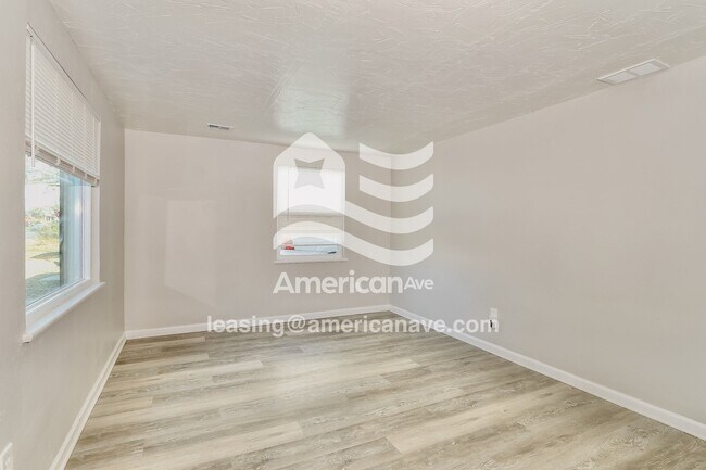Building Photo - 212 E Bowne Blvd