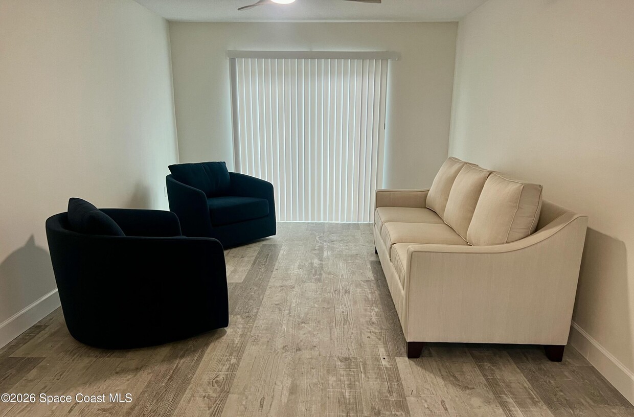 Building Photo - 351 Taylor Ave