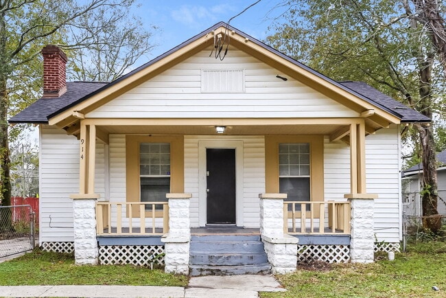Building Photo - 914 Allison St