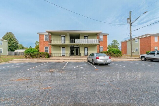 Foto del edificio - 2575 1/2 D Tobacco Rd
