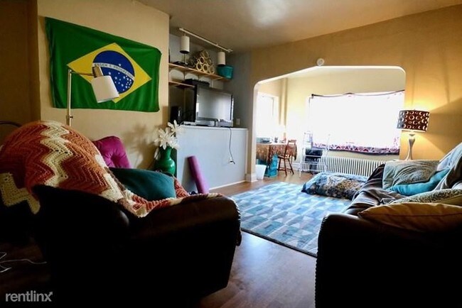 Foto del edificio - 3564 Beechwood Blvd