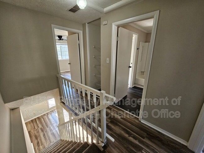 Building Photo - 9445 Lexington Cir