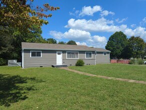 Building Photo - 89 Hillsboro Rd
