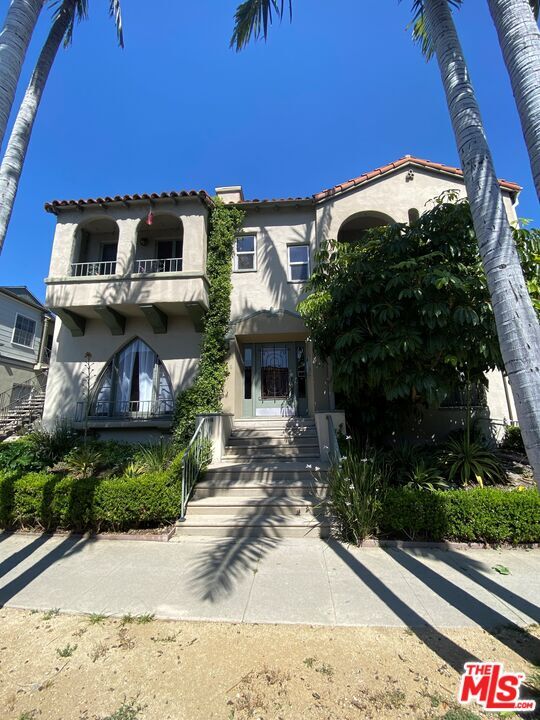 Primary Photo - 446 N Curson Ave