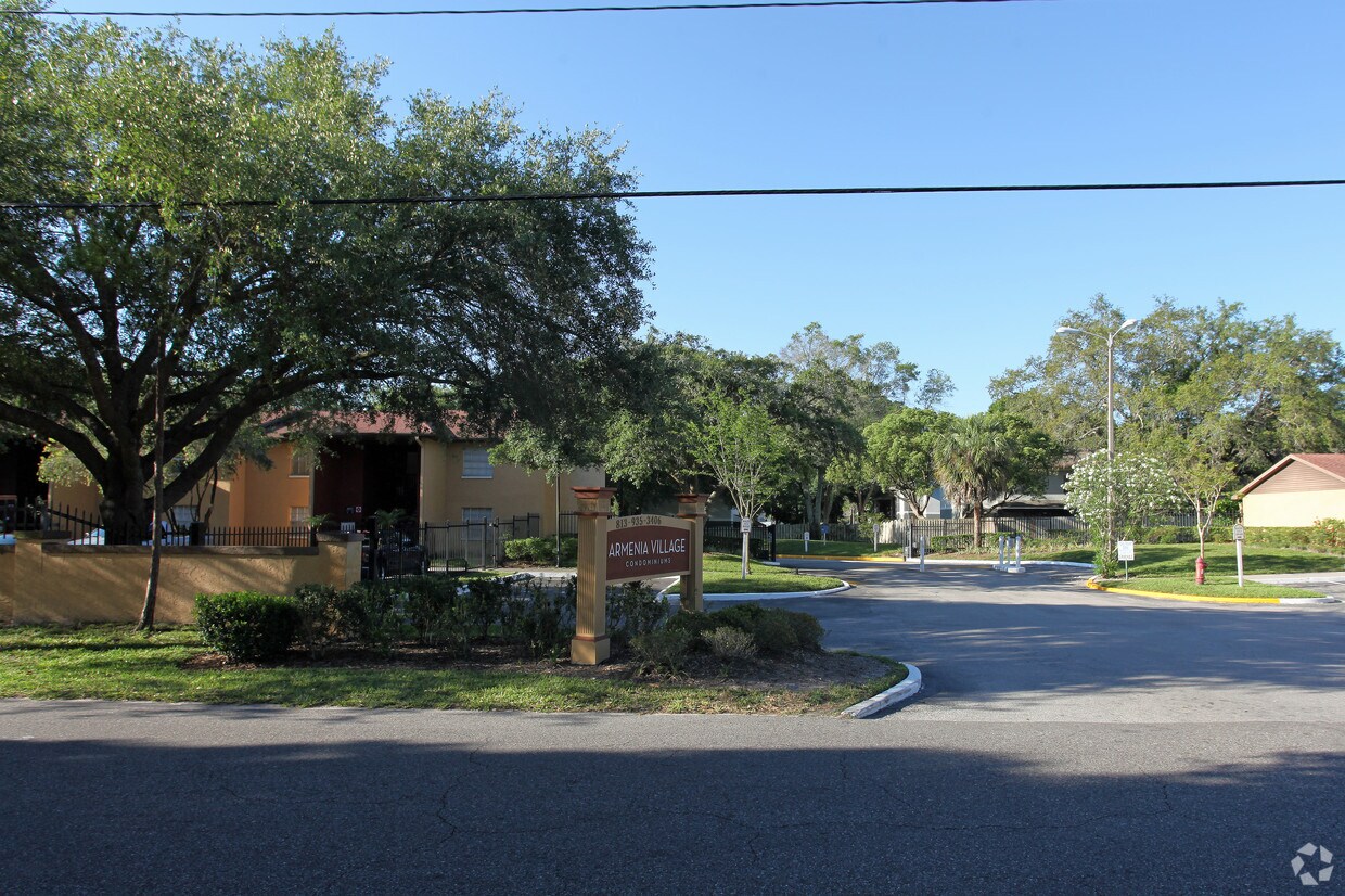 Armenia Village Apartments Tampa, FL