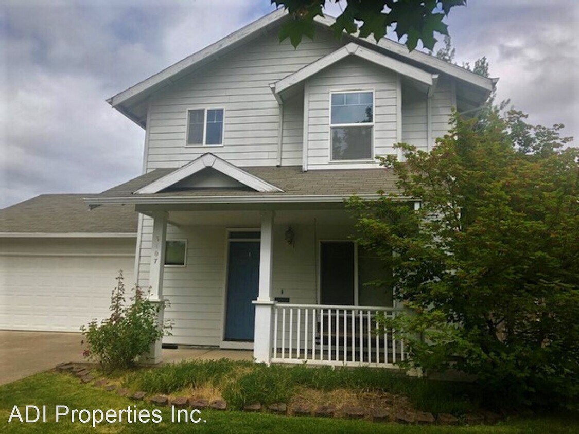 Primary Photo - 3 br, 2.5 bath House - 3107 Periwinkle St.