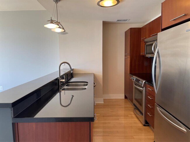 Foto del edificio - 603 Davis St