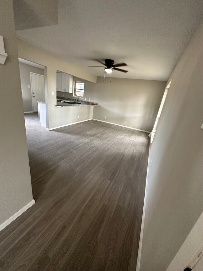 Dinning and Kitchen - 10021 Losa Dr