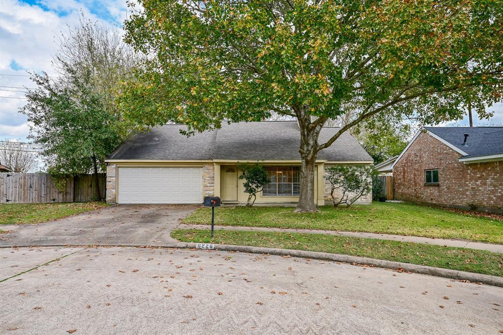 6226 Henniker Dr, Houston, TX 77041 House Rental in Houston, TX